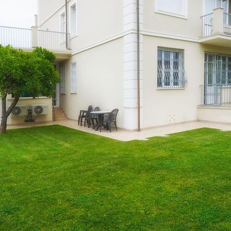 Residence Deamarina Marina di Massa Eksteriør billede