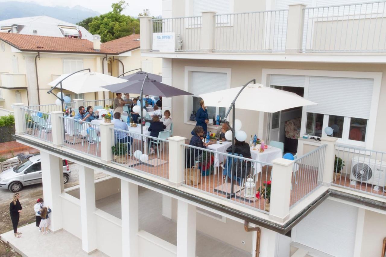 Residence Deamarina Marina di Massa Eksteriør billede