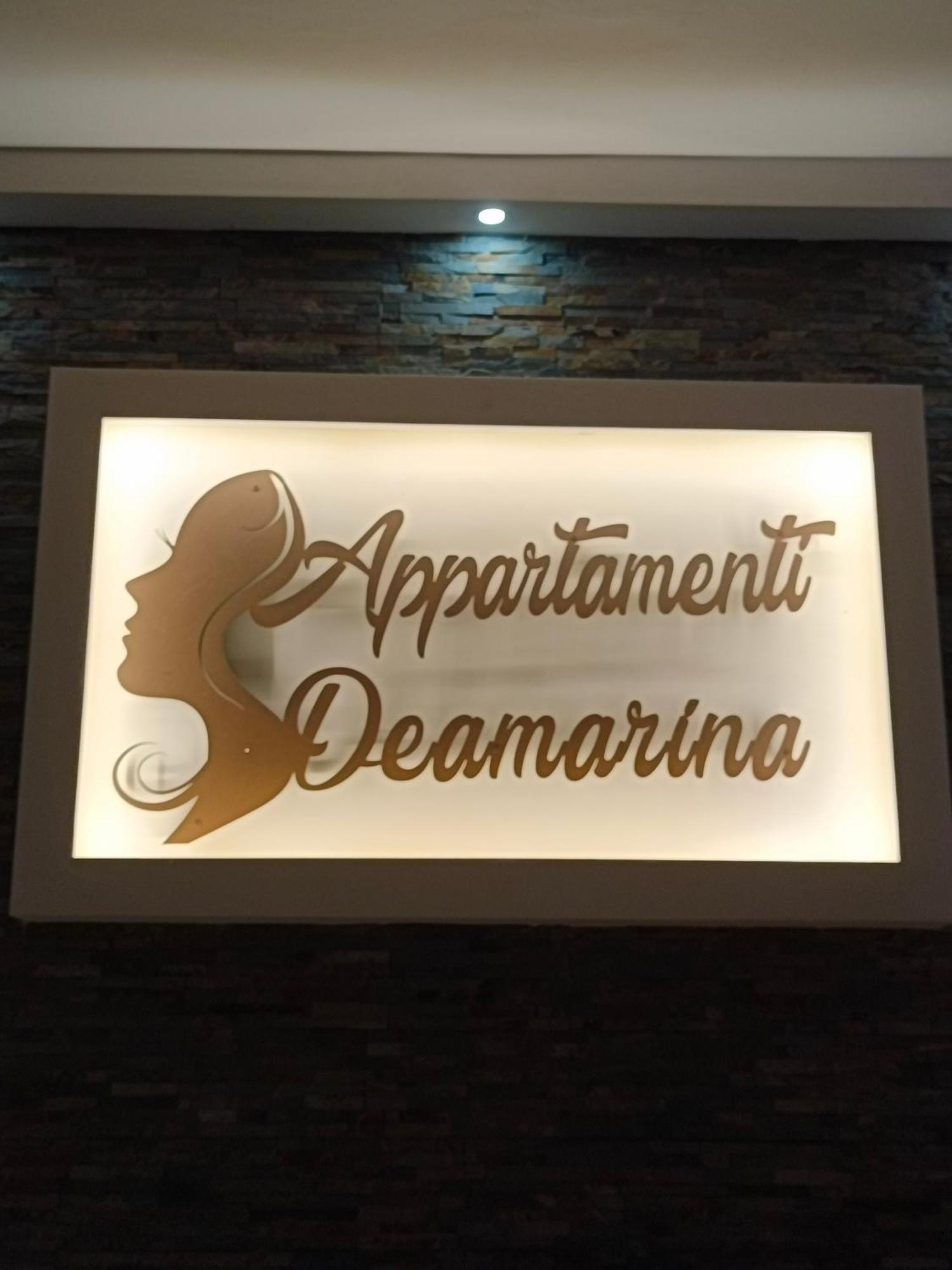 Residence Deamarina Marina di Massa Eksteriør billede